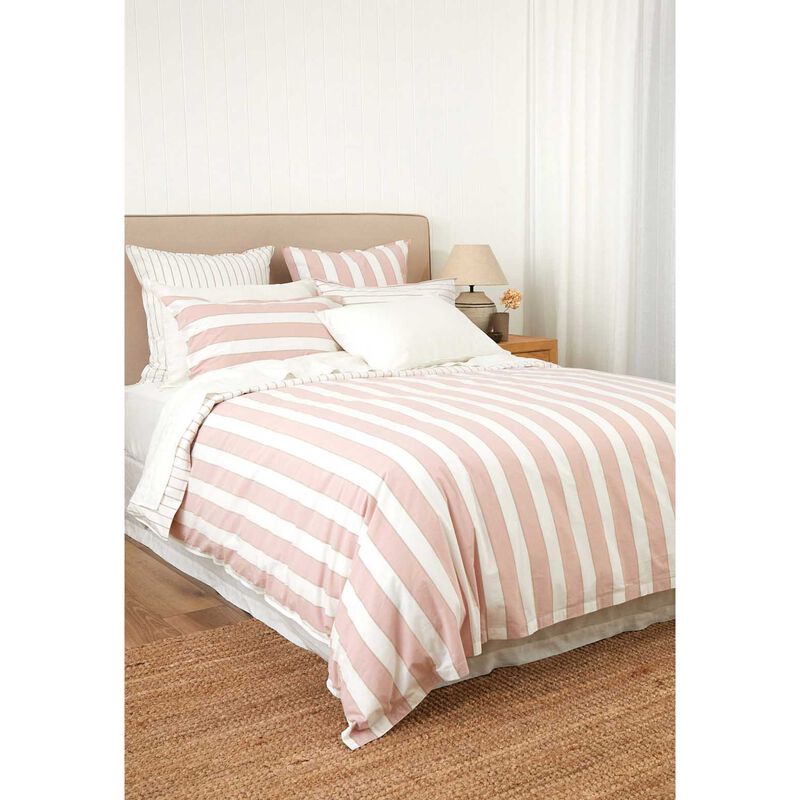Wallace Cotton After Glow Duvet image number 1